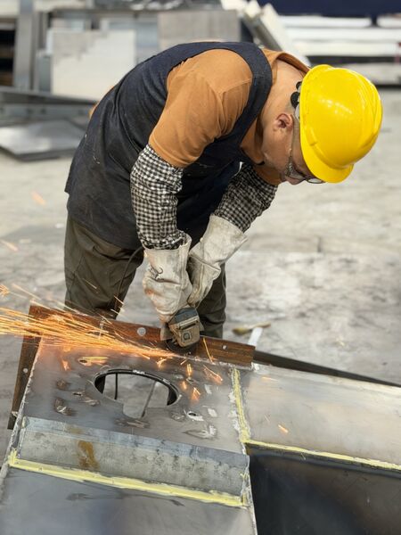 Shenzhen Baiyao Automatic Sand Blasting Equipment Co., Ltd.